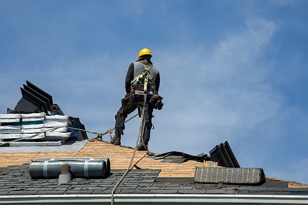 Professional Gutter Installation technician working in Nevada, IA